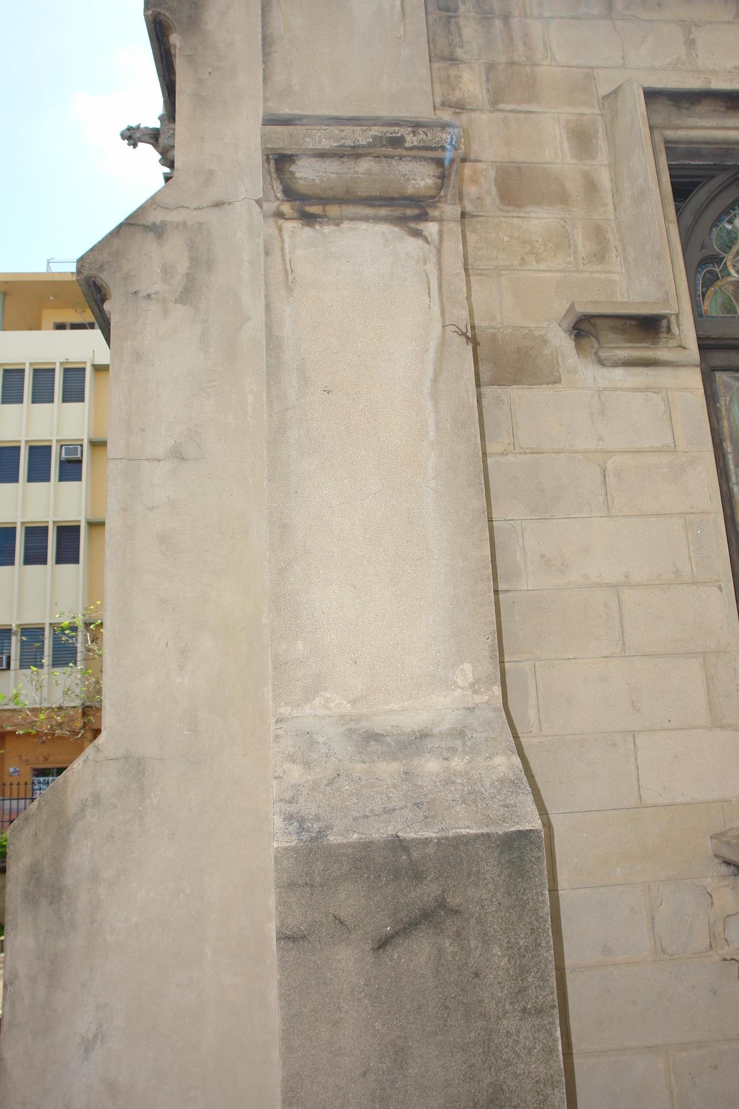 Capilla Nuestra Señora de Lourdes - San Juan (Miramar) - 2011 00065